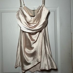 Selfie Leslie ‘Cut-Out Waist Pleat Detail Mini Dress Champagne’ Size XS